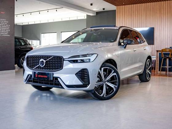 VOLVO XC60 2.0 T8 RECHARGE ULTIMATE DARK AWD GEARTRONIC
